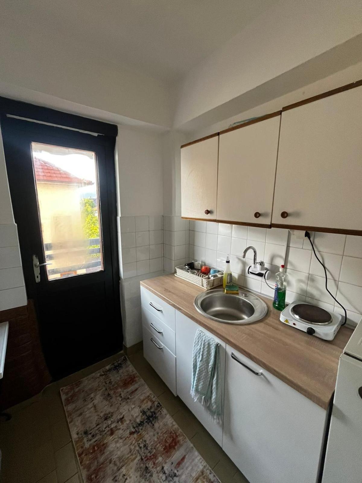 Stan So Pogled Na Ezero Apartment *
